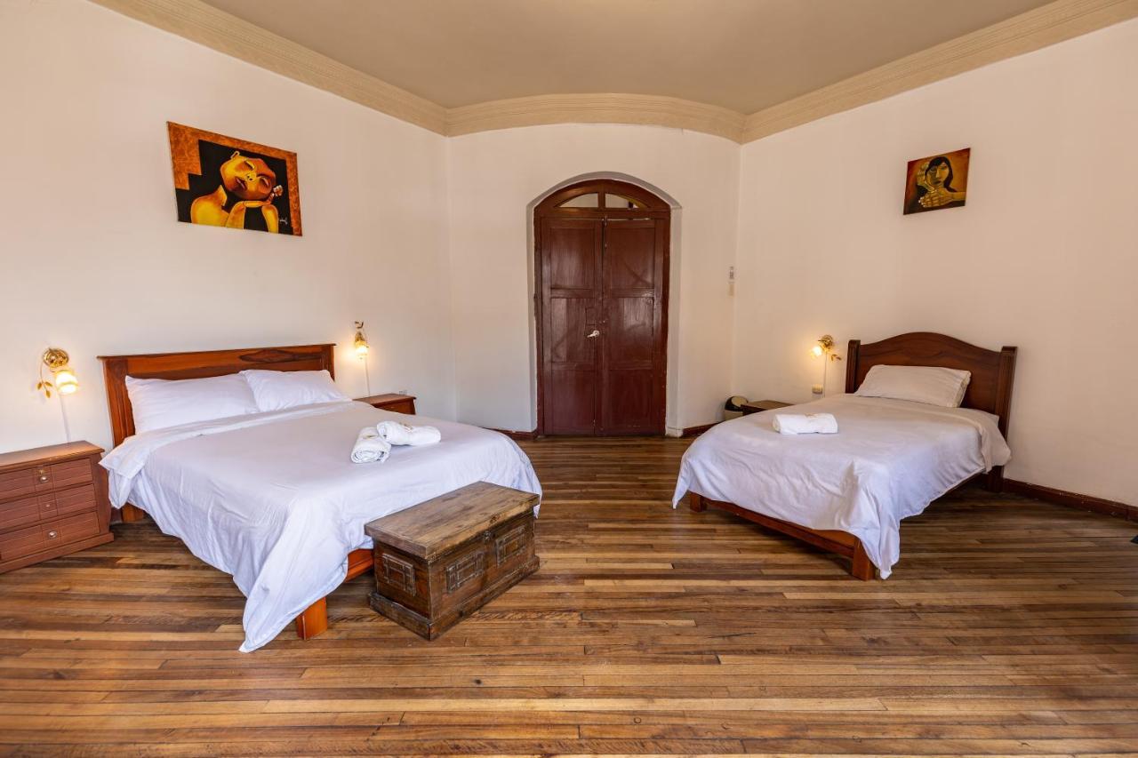 Vibes Aurik Hotel Quito Exterior photo